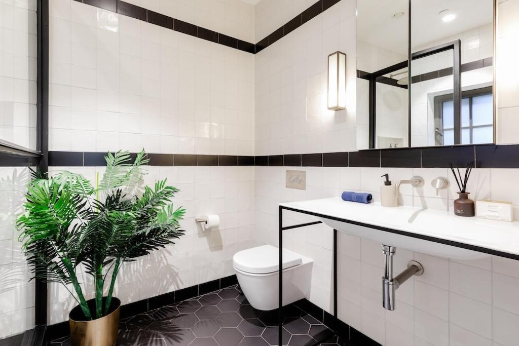 Shh! Oxford St Dream-Come-True Fam Design Hot Spot Londres Exterior foto